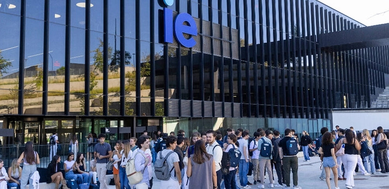 Santander abre inscrições para programa de liderança e tecnologia em Madri