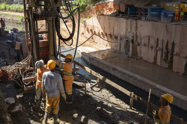 Periferia Viva destina R$ 300 milhões a reformas em moradias sem banheiro