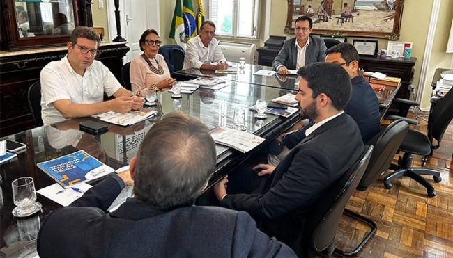 O projeto "Sede de Aprender" busca garantir a segurança hídrica para a comunidade escolar da rede pública cearense - (Foto: Reprodução)