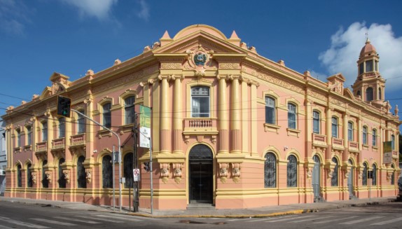 Sefaz projeta crescimento de 7% na arrecadação de ICMS do Ceará em 2025