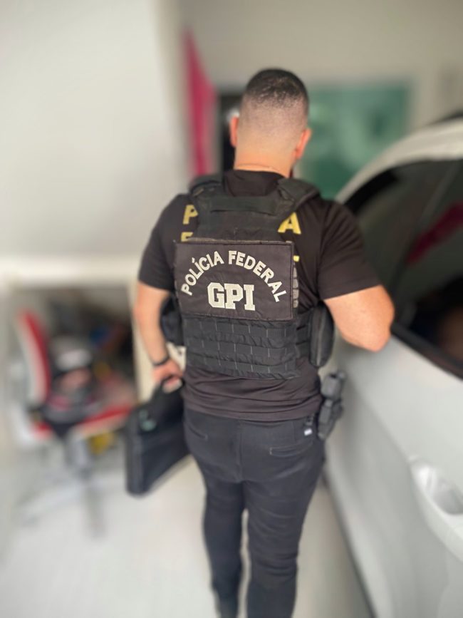 PF prende suspeito de compartilhar 443 arquivos de abuso infantil em Fortaleza