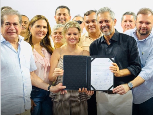 Ao todo, serão mais de R$ 316 mil investidos para que os alunos de Beberibe tenham acesso à ferramenta tecnológica - (Foto: Reprodução)