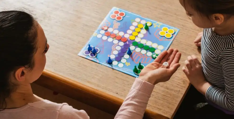 Uso de telas alcança 71% das crianças de 3 a 5 anos no Brasil, diz estudo