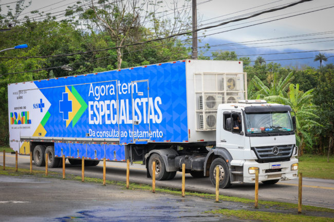 Agora Tem Especialistas leva exames e consultas especializadas ao interior