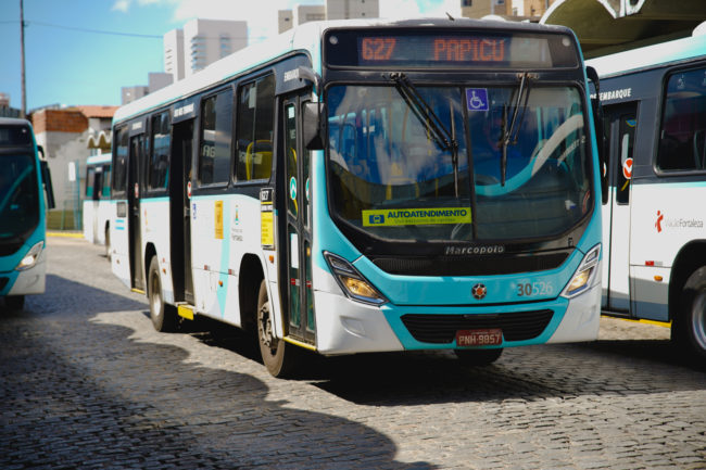 Reajuste eleva passagem de ônibus em Fortaleza para R$ 5,40