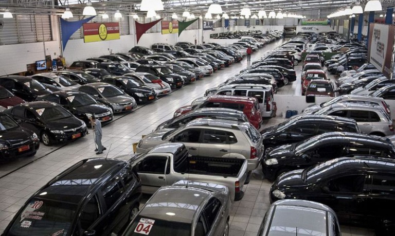 Ceará vende 52 mil carros e 109 mil motos em 2025, diz Fenabrave