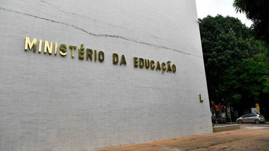 MEC avalia novo critério para reajuste do piso do magistério
