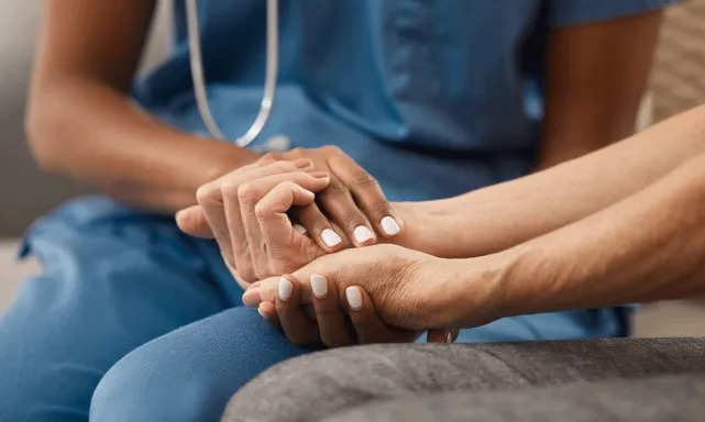 Casos de câncer podem crescer 77% no mundo até 2050, projeta OMS