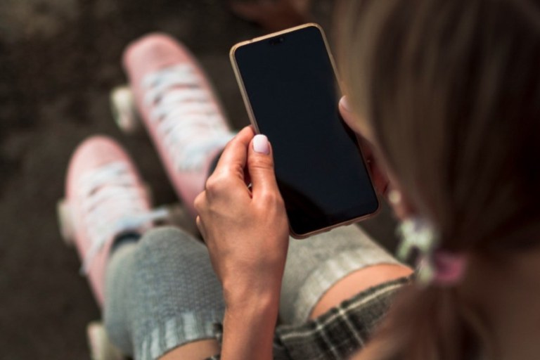 Um em cada cinco adolescentes no Brasil sofre abuso sexual online