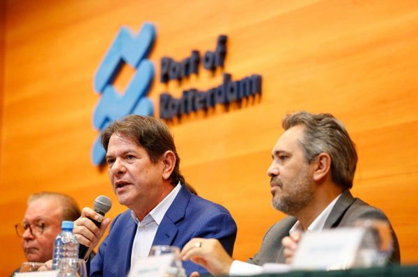 A Cláusula de Barreira deve "forçar" a migração de figuras públicas para outros partidos em nome da "sobrevivência" política - (principal liderança do PSB no Ceará, Cid já estaria tratando desta pauta nos bastidores com sua base de aliados)