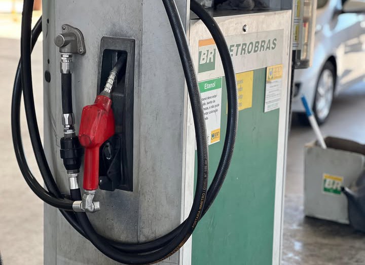 Postos são multados em R$ 3 milhões por aumento irregular em Fortaleza