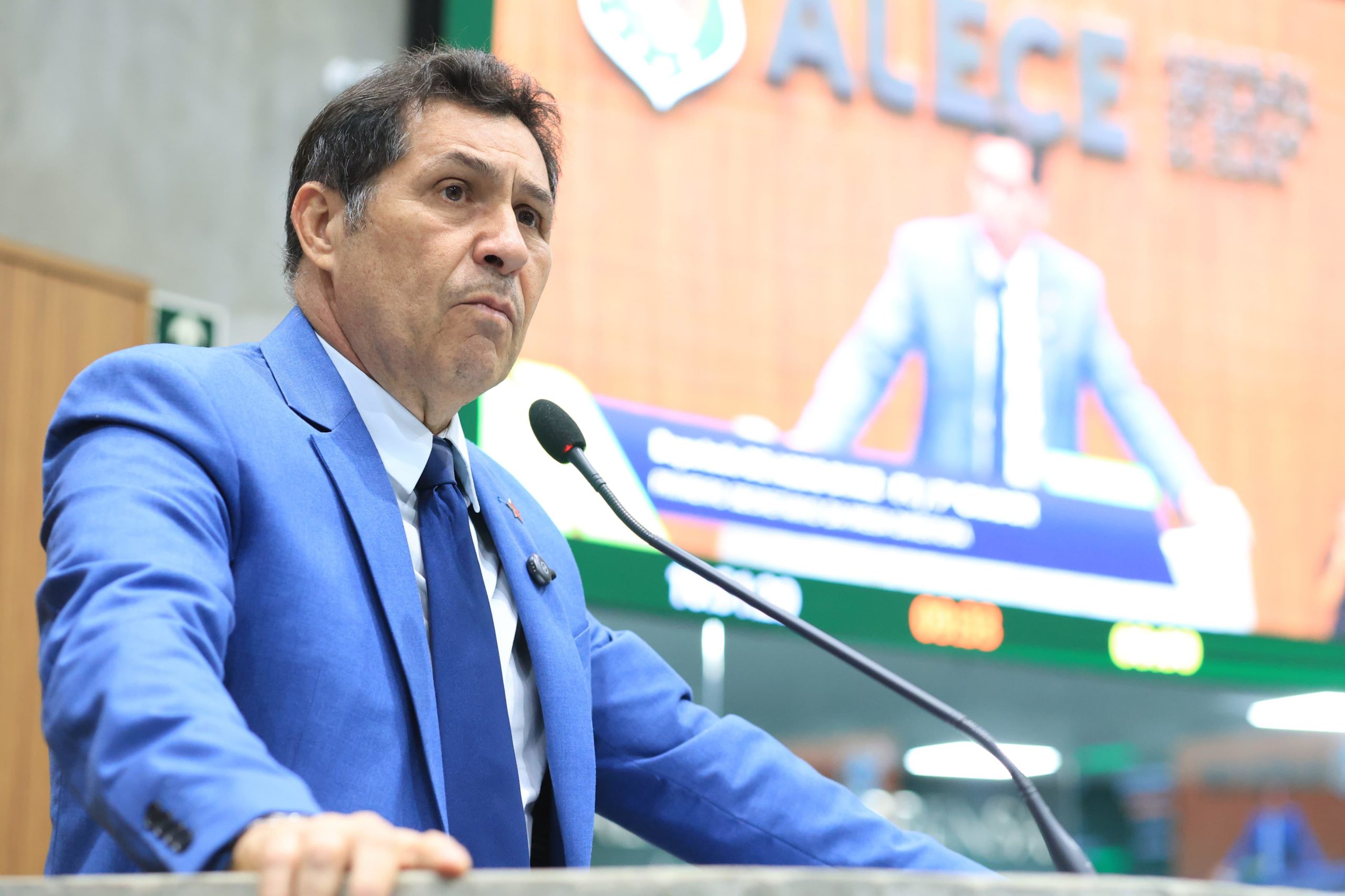 De Assis Diniz propõe criação de vagões femininos no transporte público