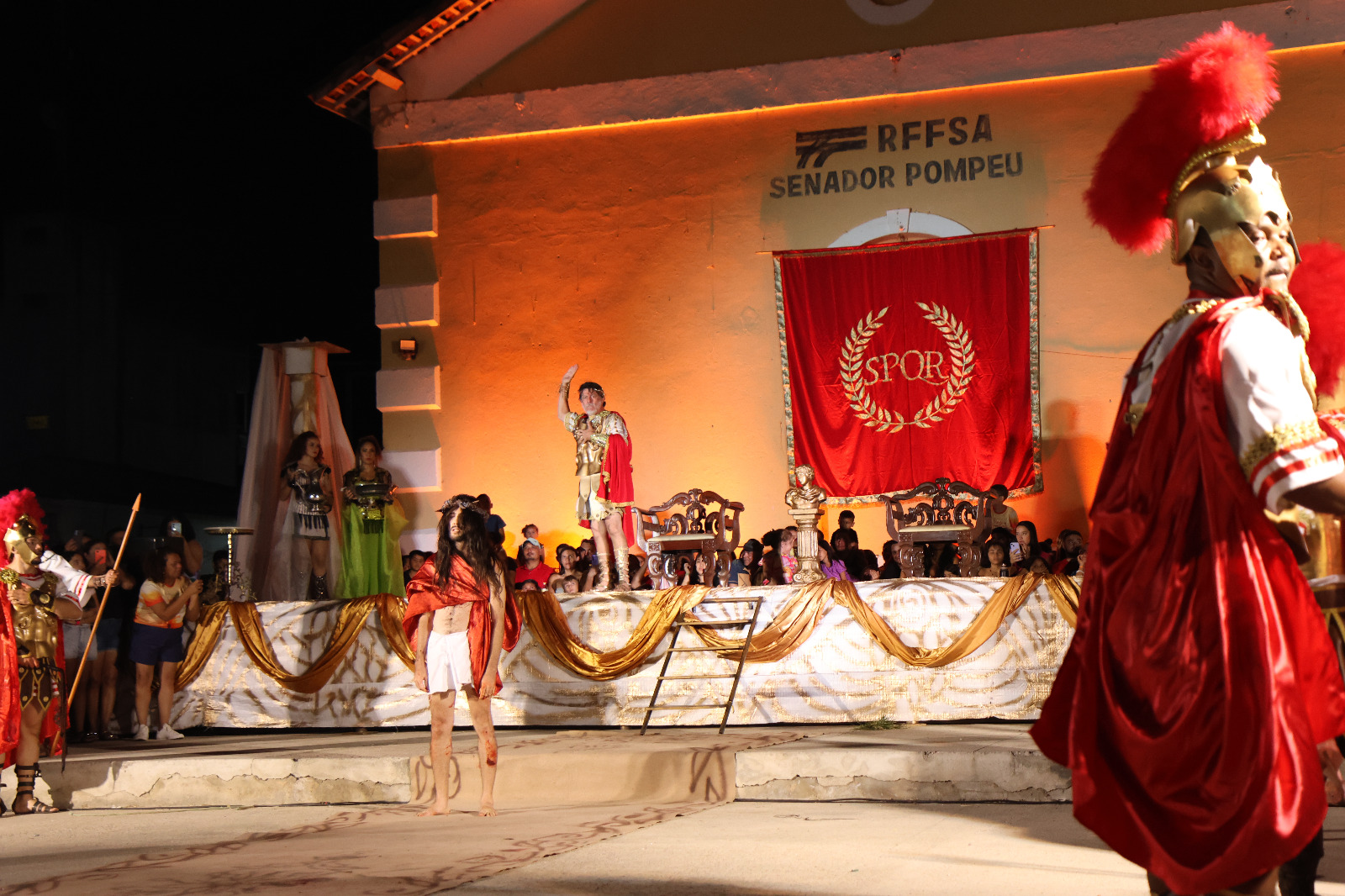 Senador Pompeu recebe tradicional encenação da Paixão de Cristo