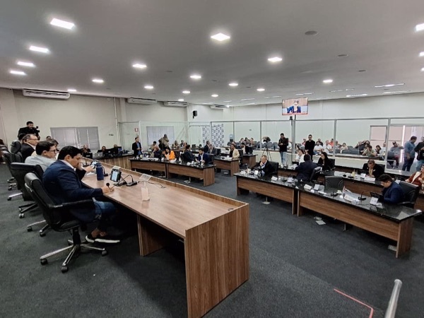 Caucaia autoriza guardas a autuar infrações ambientais e combater lixões clandestinos