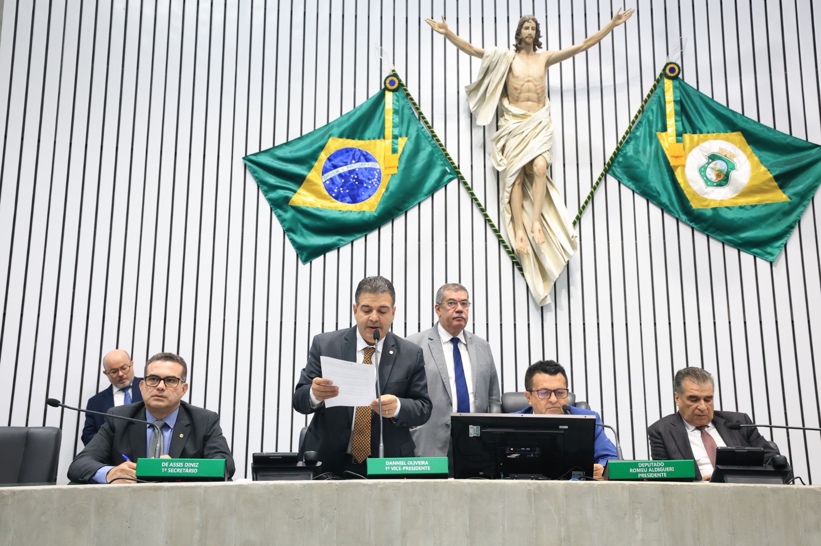 Alece aprova criação de dois mil cargos na Polícia Civil do Ceará