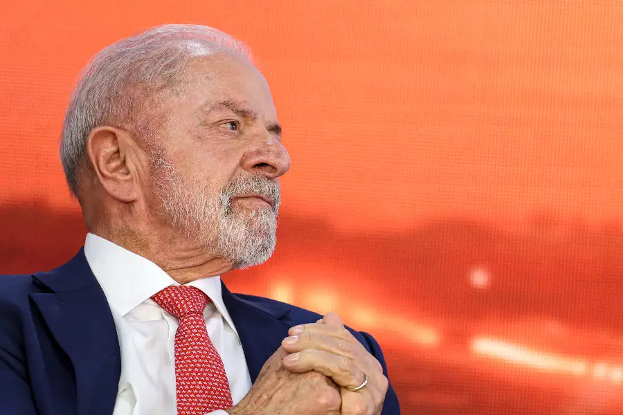 Perfil criado com IA que critica Lula é alvo de ação na Justiça Eleitoral