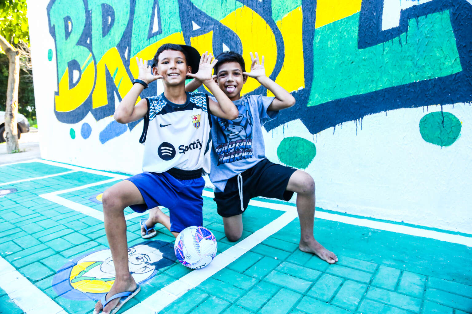 Em tidas de jogos do Brasil na Copa do Mundo, haverá atividades para as crianças e sorteios de brindes da seleção - (Foto: Mariana Parente) - Thierry e Samu na expectativa da segunda copa do mundo como torcedores