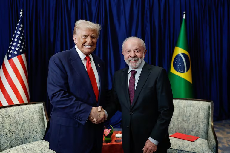 Lula se reúne com Trump para discutir tarifas e agenda internacional