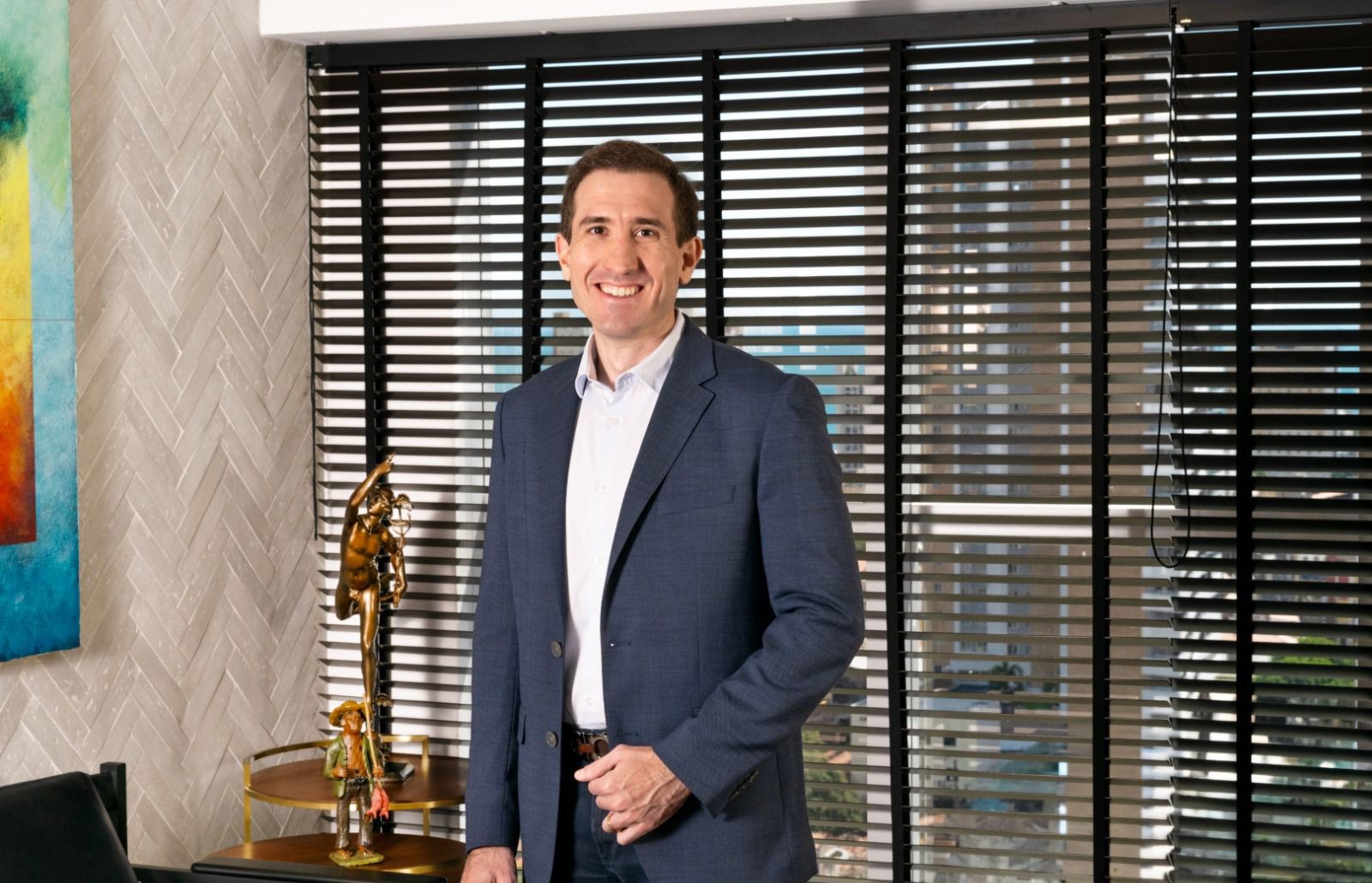 Luiz Fernando Bittencourt assume Fecomércio-CE para o mandato 2026-2030
