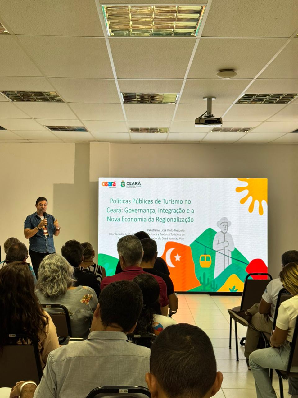 Rota das Falésias reúne setor turístico em seminário em Aracati