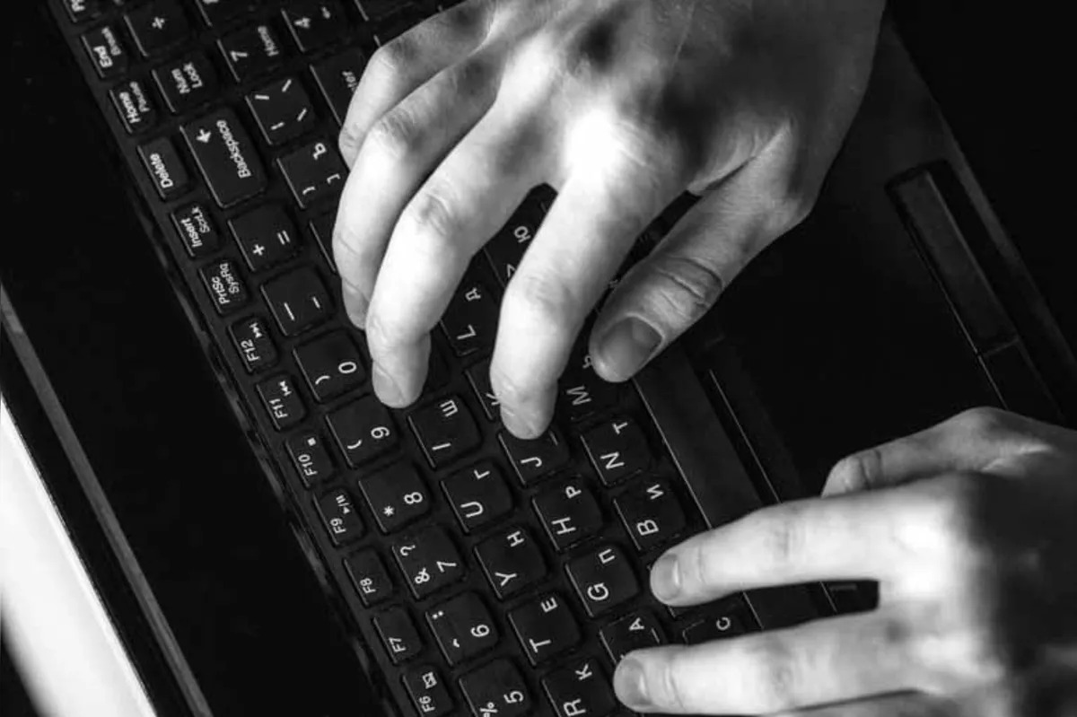 Novo decreto obriga redes sociais a agir contra deepfakes e assédio online
