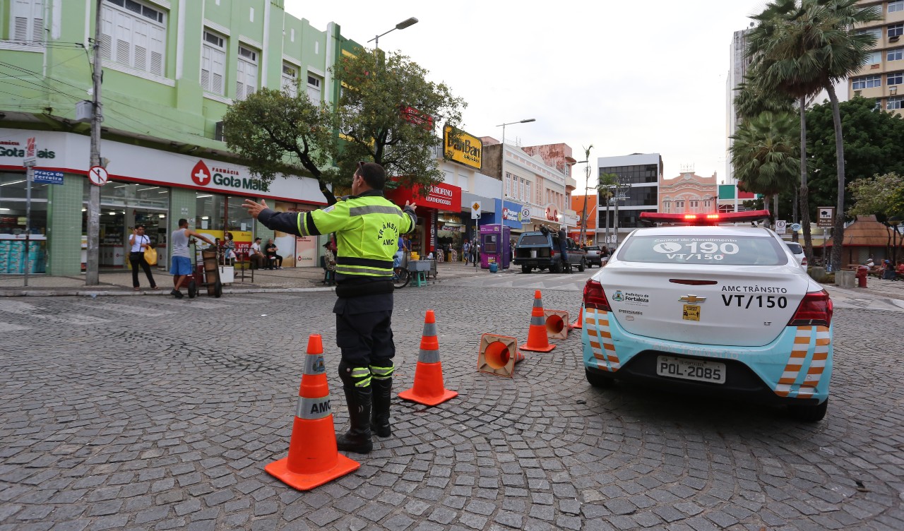 Evento na Beira-Mar terá reforço de segurança, trânsito e transporte no domingo