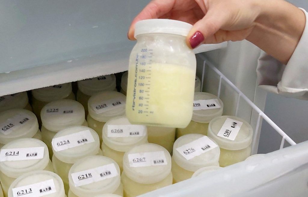 Hospital reforça doação de leite humano para bebês prematuros no Ceará
