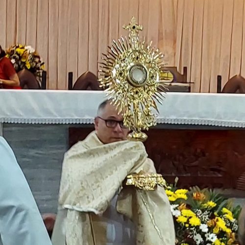 Corpus Christi reúne fiéis em celebração com Dom Gregório Paixão em Fortaleza