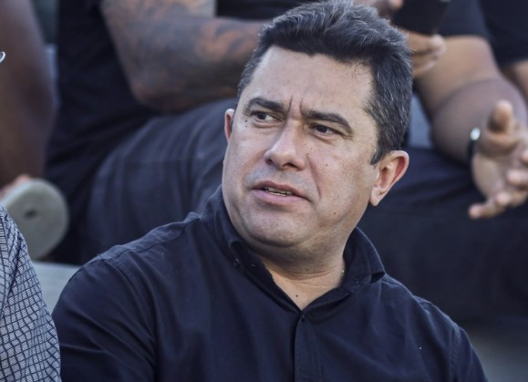 Presidente do Ceará registra boletim de ocorrência após ameaça com bomba