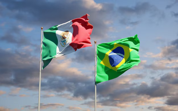 Sacerdote mexicano mostra lado torcedor em Guaraciaba do Norte