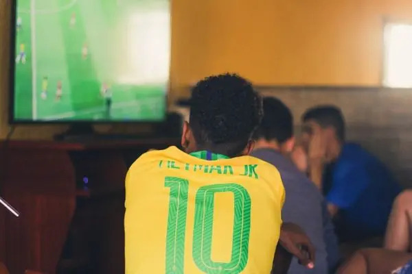Jogos da Seleção não garantem dispensa do trabalho; entenda as regras