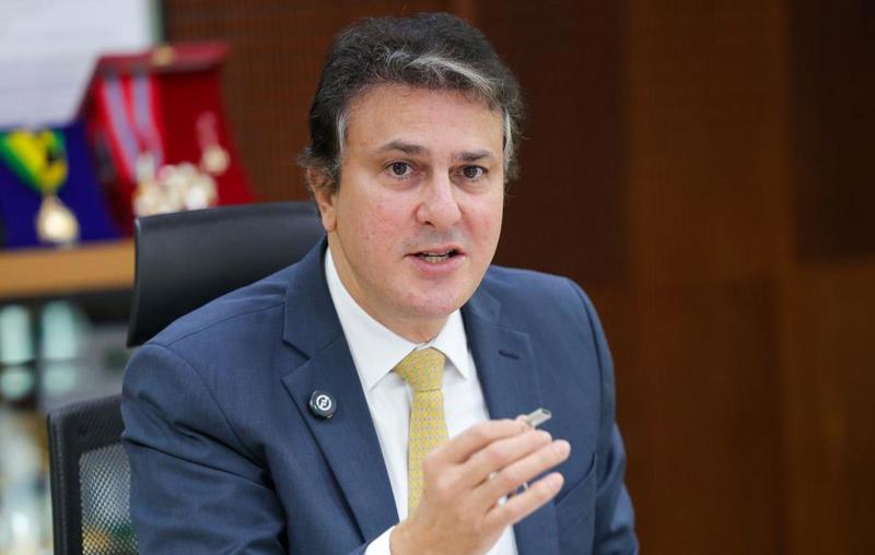 Camilo Santana deve assumir liderança do PT no Senado na próxima semana