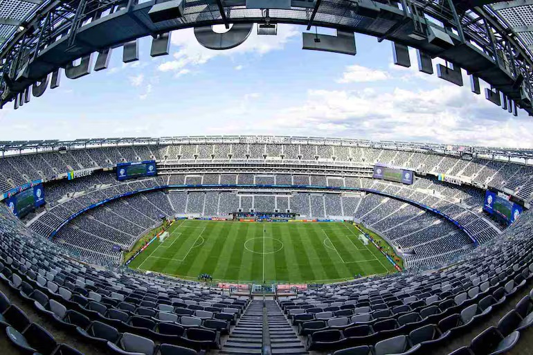 Fifa vende pedaços do gramado da final da Copa por até R$ 15 mil