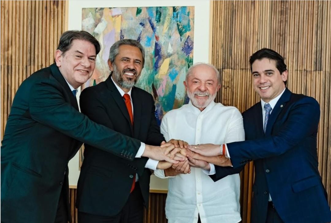 Com a escolha de Cid para concorrer ao Senado, coube a Júnior Mano, que era cogitado a assumir a vaga, ocupar a primeira suplência - (Foto: Reprodução)