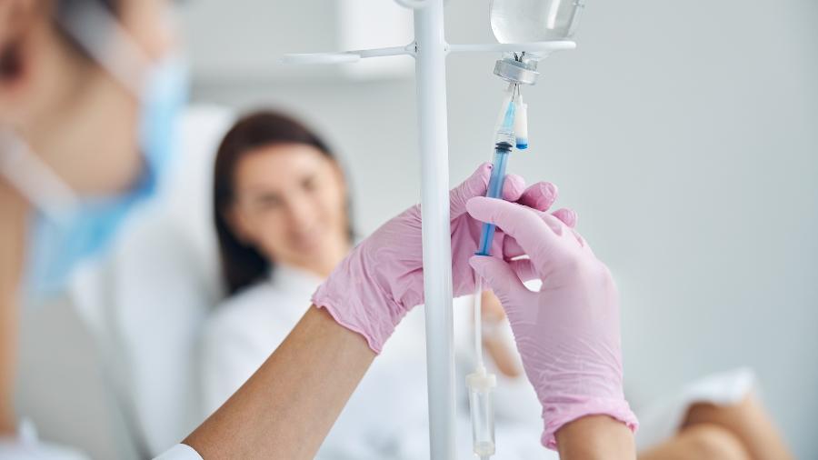 Soroterapia sem indicação médica não tem eficácia comprovada, diz Anvisa