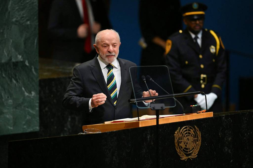 Lula afirma que Brasil pode reagir a tarifas dos EUA com Lei da Reciprocidade
