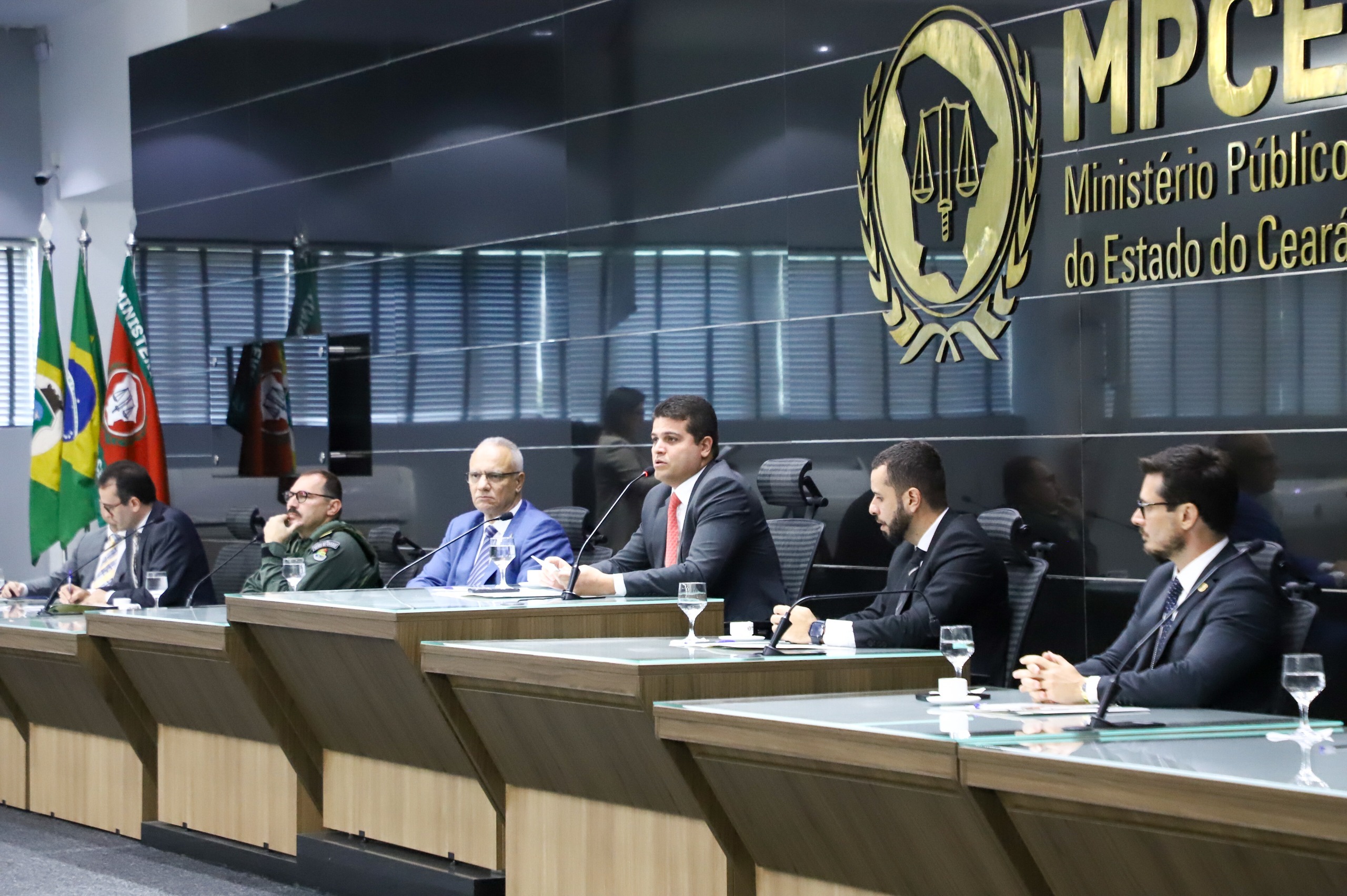 MPCE e forças de segurança discutem planejamento para as Eleições 2026 