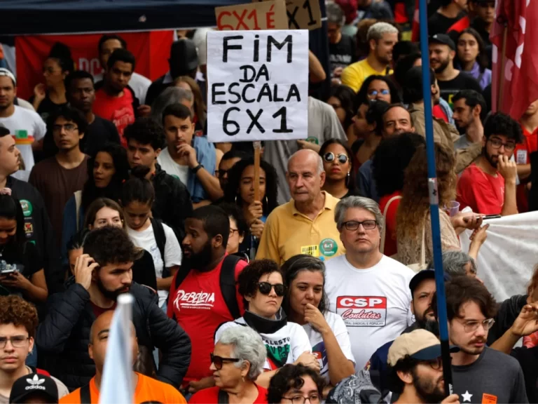 Governo reage a fake news sobre fim da escala 6×1 e cortes no Bolsa Família